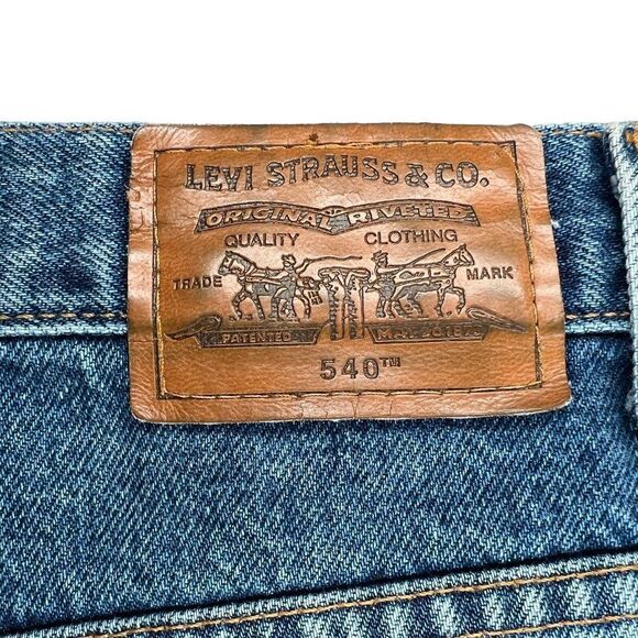 Levi's 540 Jeans Men's Size 48 Blue Vintage Brown Tab Relaxed Fit Denim - Picture 9 of 11